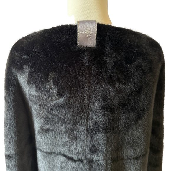 PRETTY RUGGED TS LUXE PONCHO FAUX FUR MINK WATERPROOF SATINTEX COZY ARM SLITS OS - Picture 6 of 12